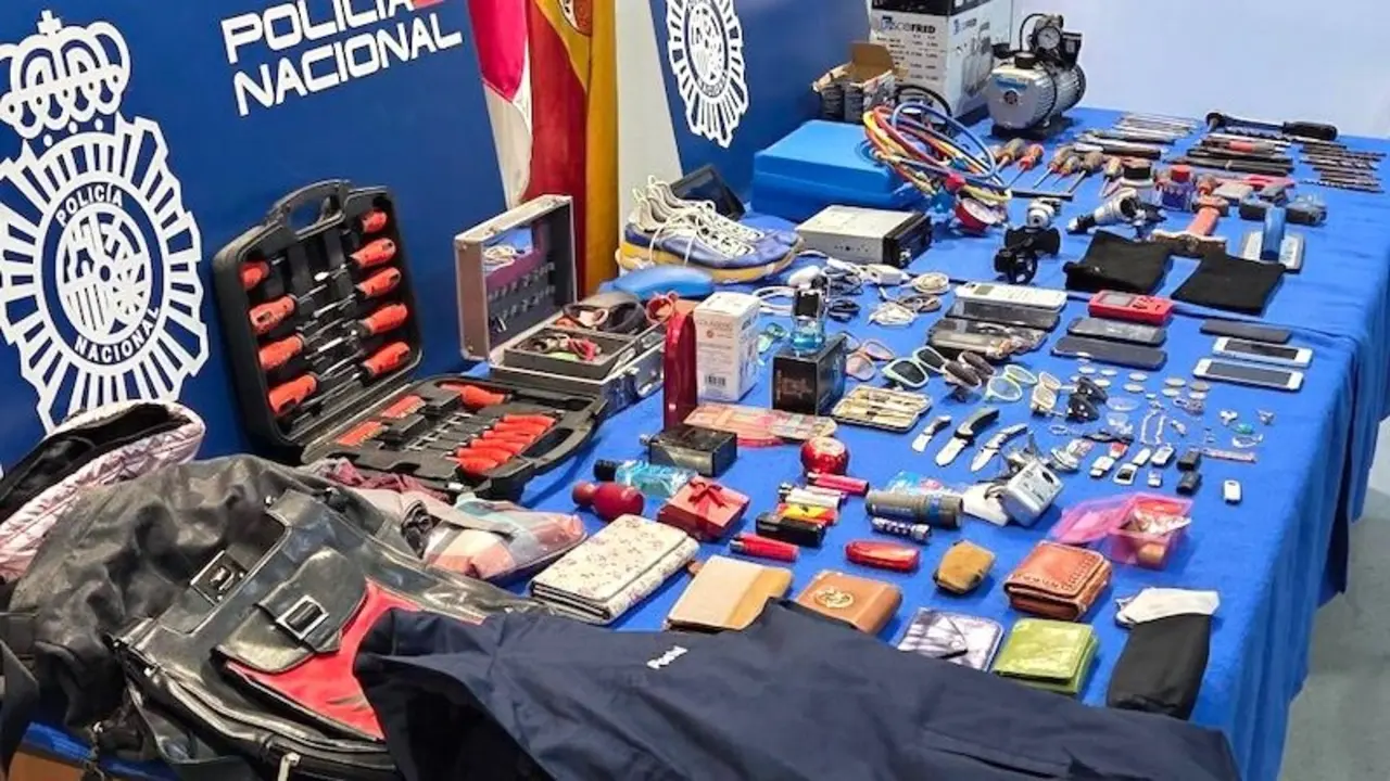 Detenida una pareja en Talavera de la Reina (Toledo) por una veintena de robos con fuerza en vehículos