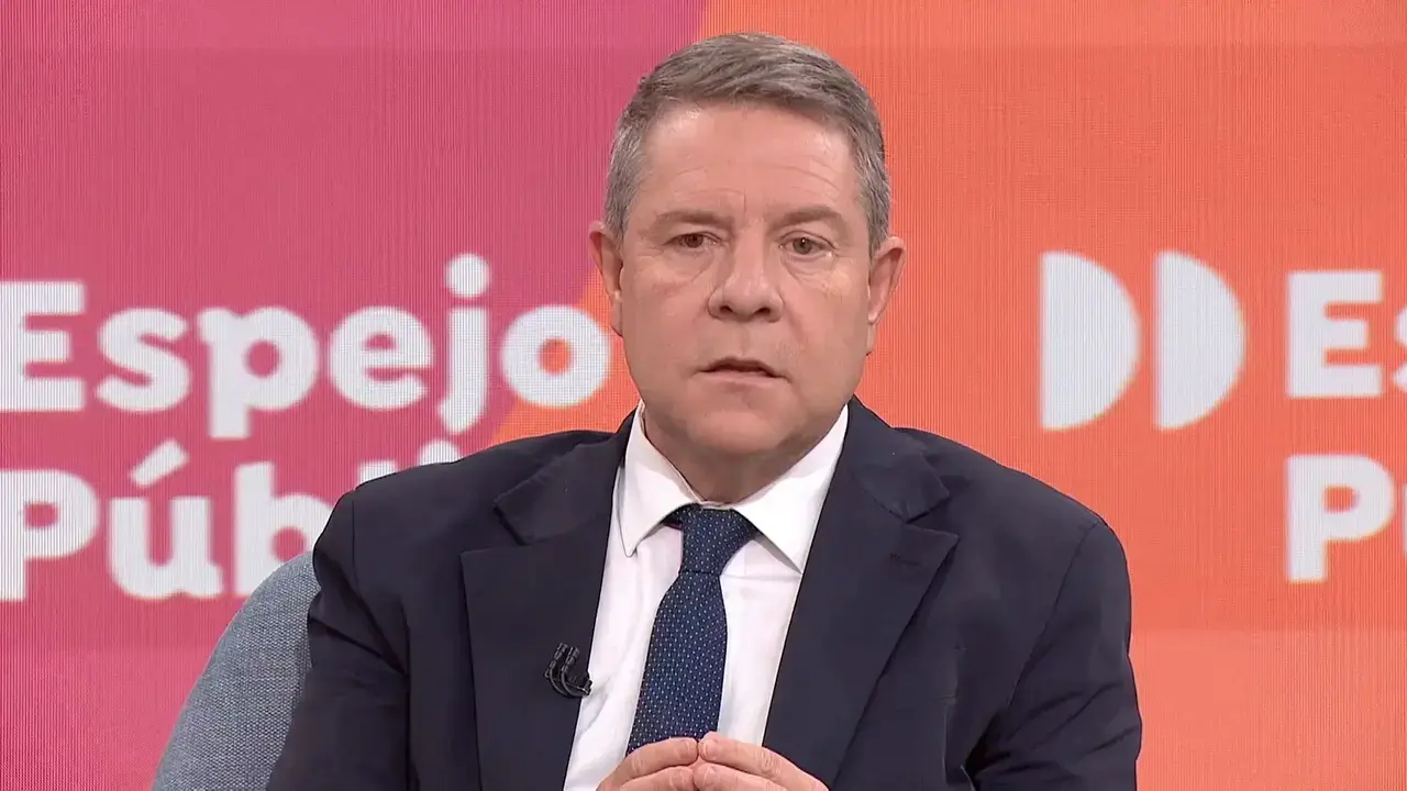 El presidente de Castilla-La Mancha, Emiliano García-Page, este jueves durante la entrevista en 'Espejo Público' de Antena 3