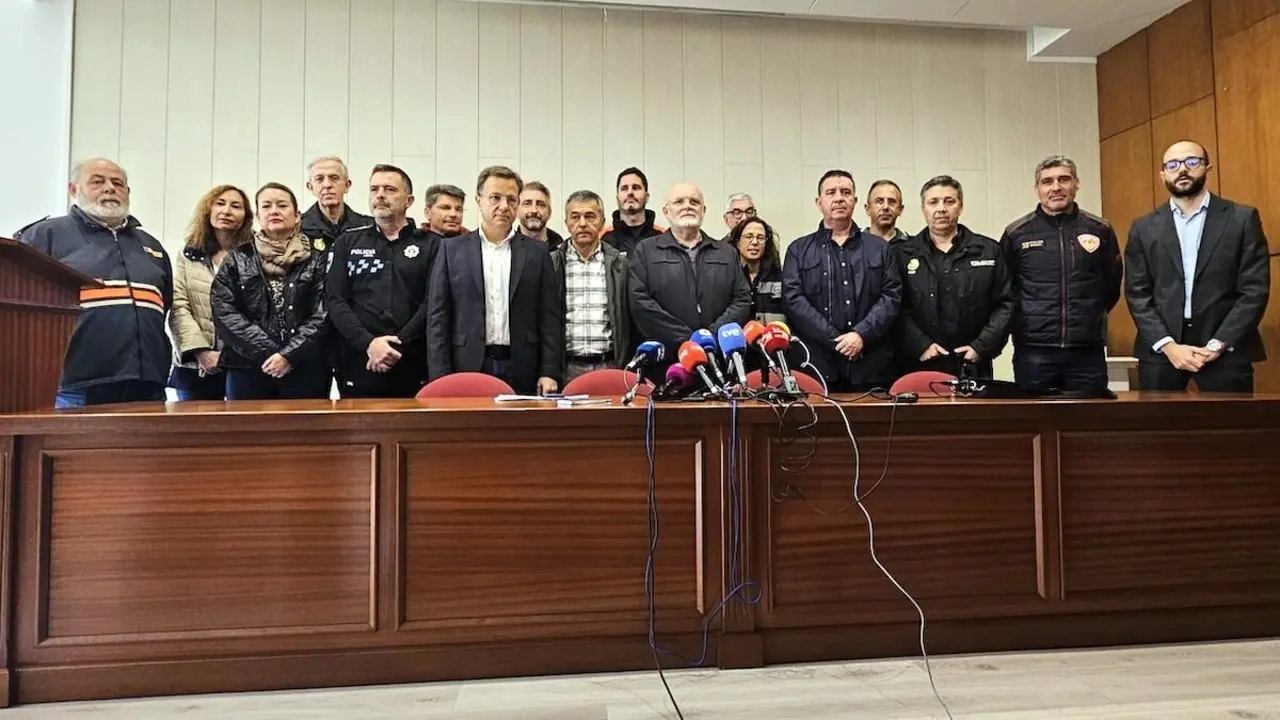 Los representantes del Gobierno, la Junta, la Diputación Provincial y el Ayuntamiento de Albacete durante la rueda de prensa que han ofrecido