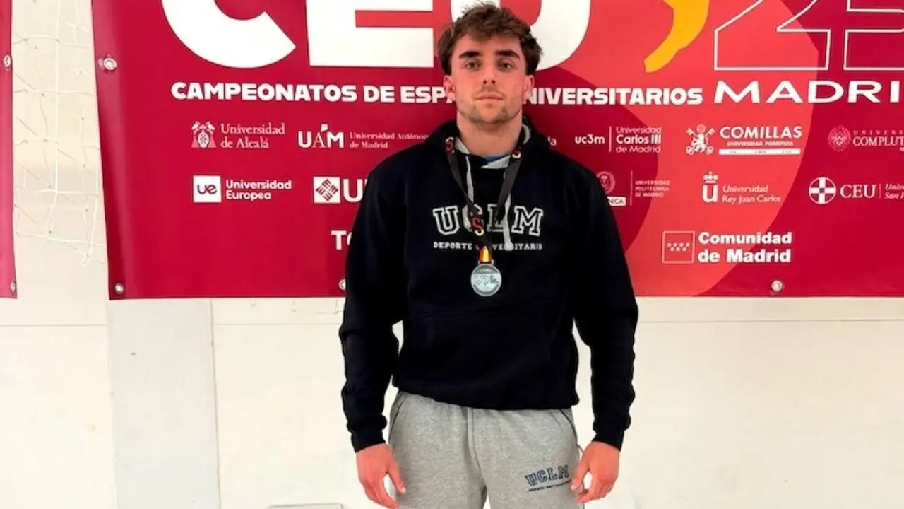 Carlos Vallejo Maroto, plata en el Campeonato de España Universitario de lucha