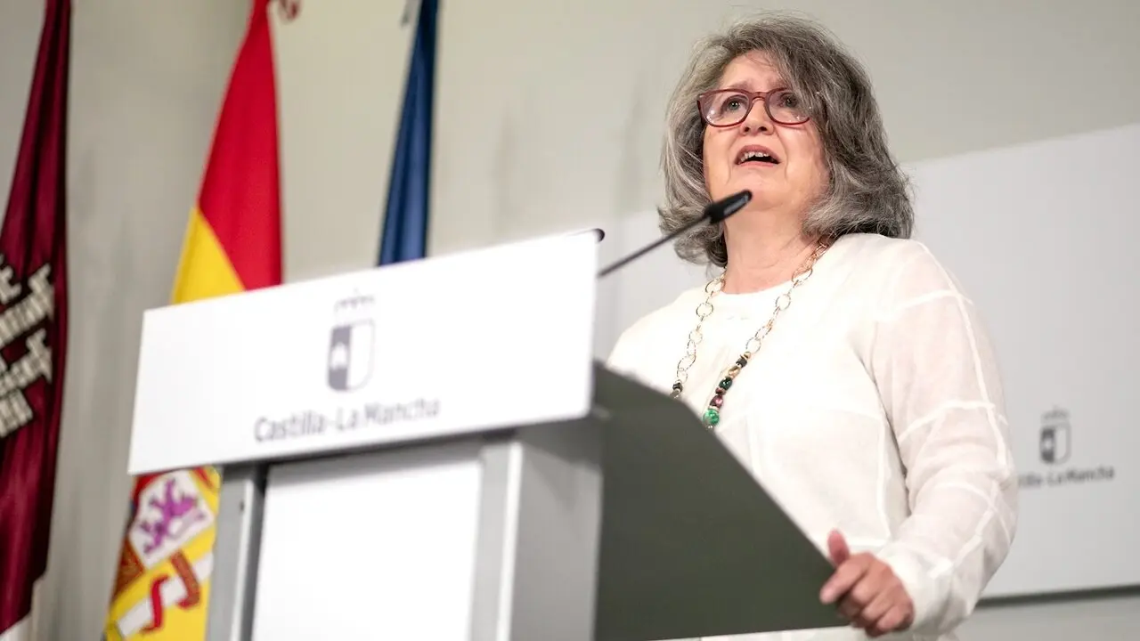 La consejera de Desarrollo Sostenible de Castilla-La Mancha, Mercedes Gómez, ha valorado en rueda de prensa las nuevas reglas de explotación del trasvase Tajo-Segura