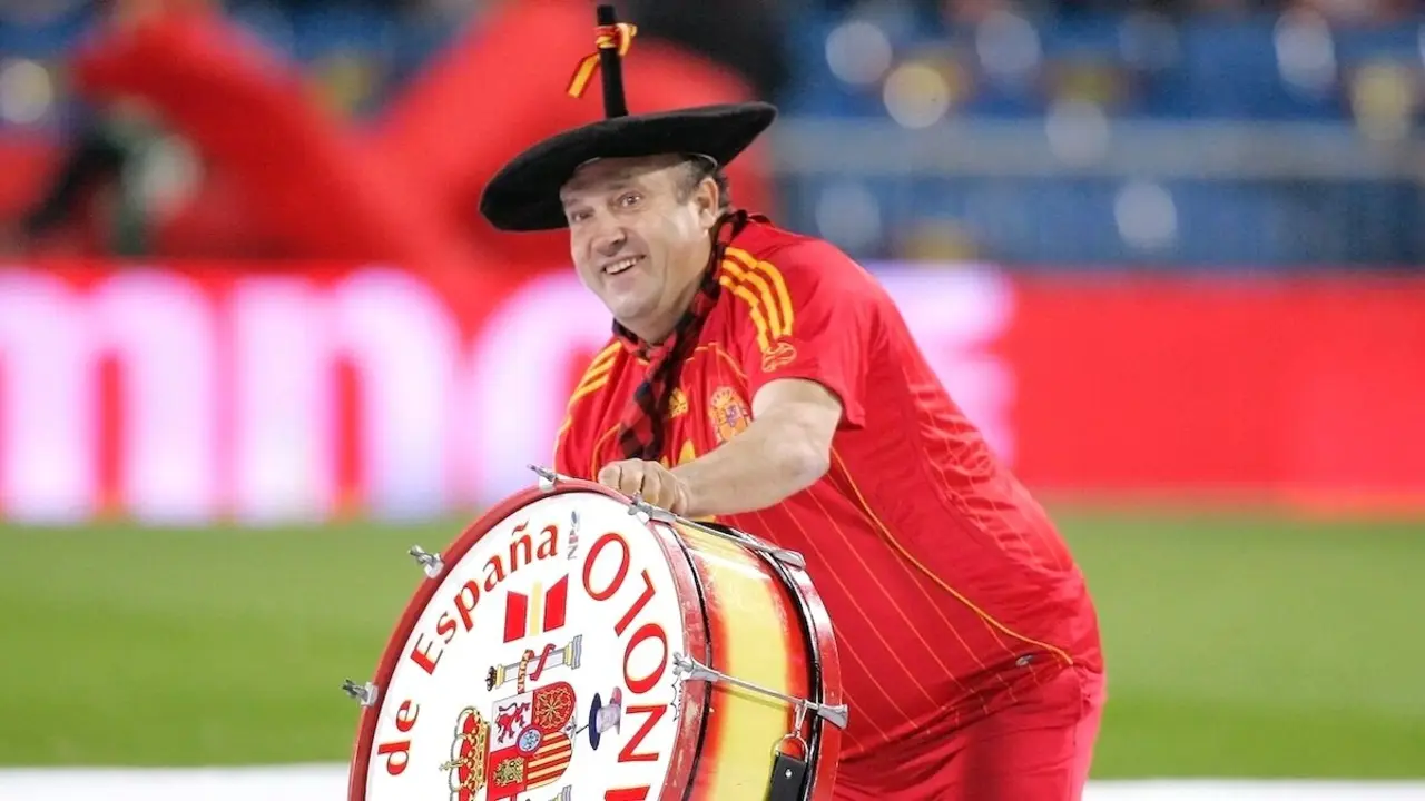 Muere Manolo ‘El del bombo’, el hincha más popular de la selección española