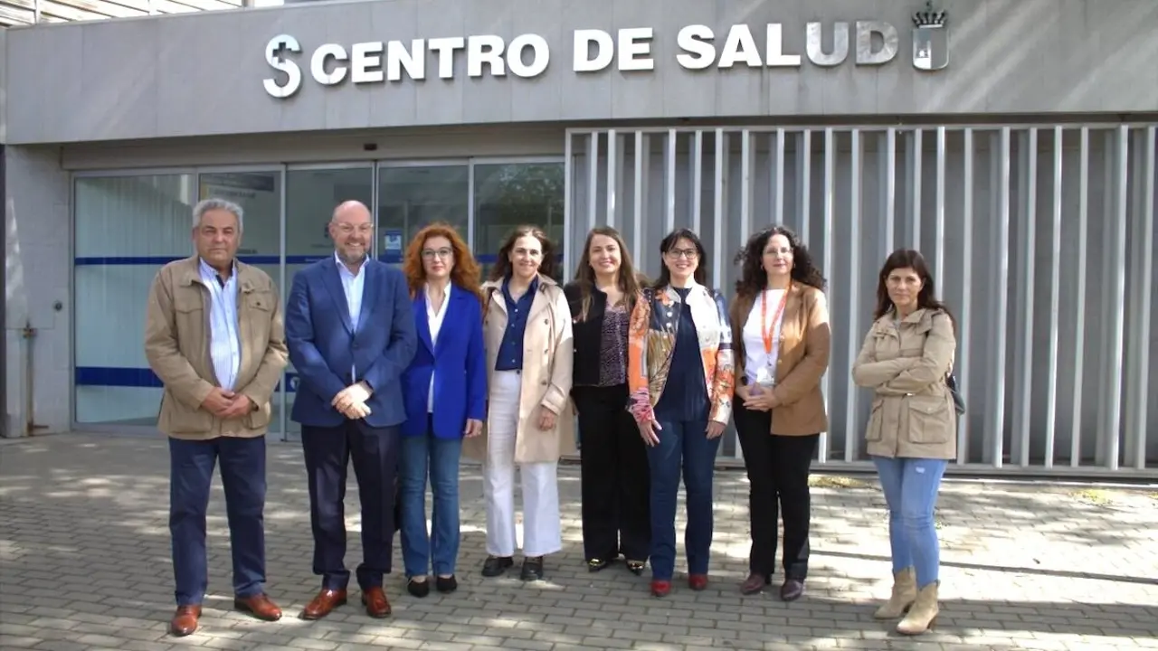 El director gerente del Sescam, Alberto Jara, ha visitado la Unidad de Salud Bucodental del Centro de Salud de El Bonillo (Albacete)