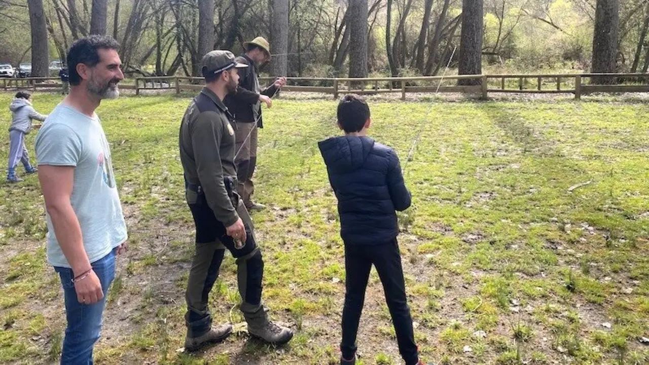 Arrancan los cursos de la Escuela Regional de Pesca promovidos por la Junta