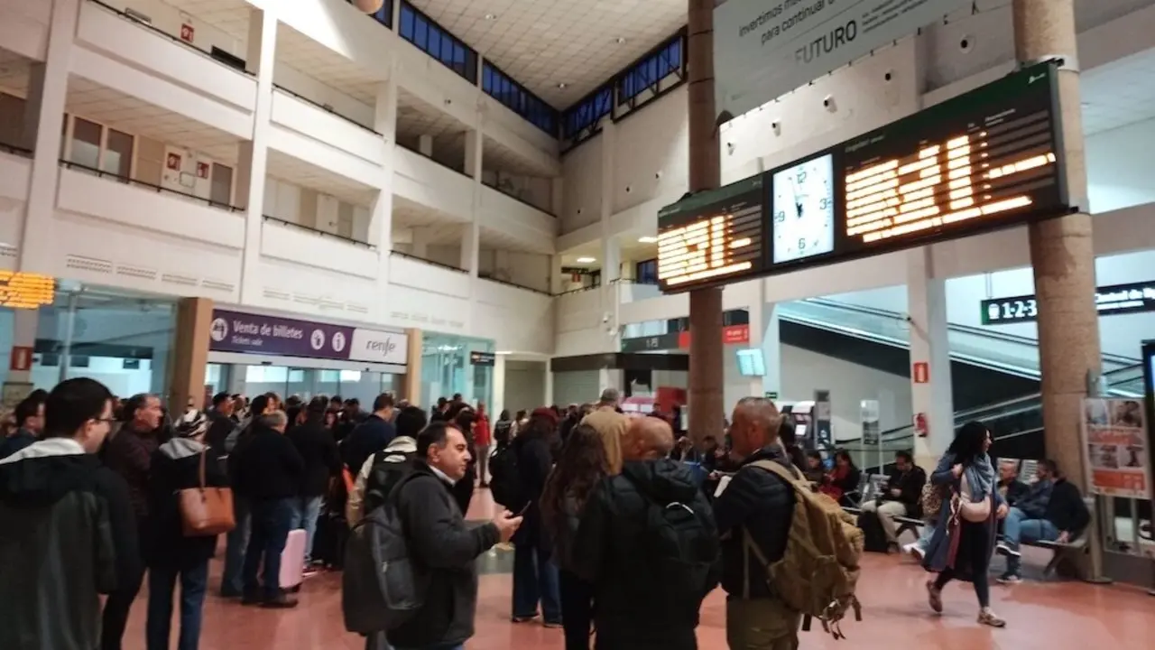 Usuarios de tren de Ciudad Real piden un plan de contingencias contra incidencias