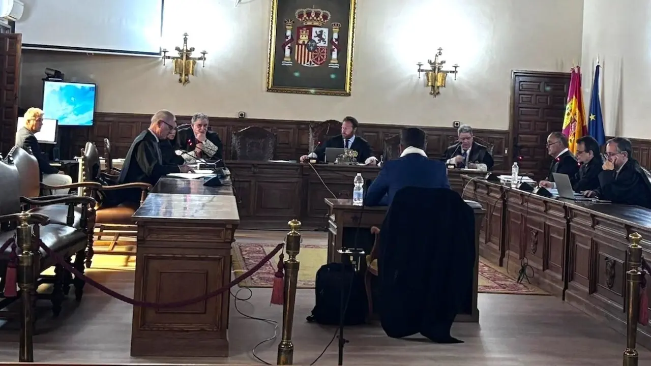 El profesor de religión acusado de agresión sexual a una menor en Cuenca niega los hechos durante el juicio en la Audiencia Provincial