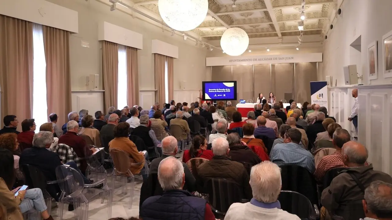 Alcázar acoge el I Encuentro con los Consejos de los Centros de Mayores de Castilla-La Mancha