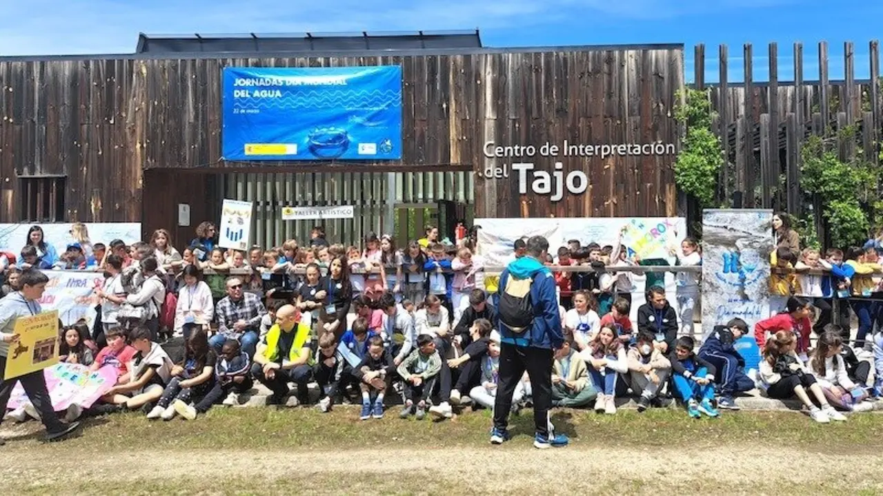 La Confederación Hidrográfica del Tajo (CHT) ha celebrado el Día Mundial del Agua en una jornada de educación ambiental en Cazalegas (Toledo)