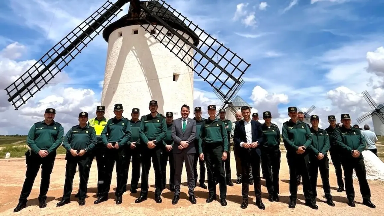 Mandos de la Guardia Civil en Castilla-La Mancha abordan medidas frente a la delincuencia en una reunión en Campo de Cripstana (Ciudad Real)
