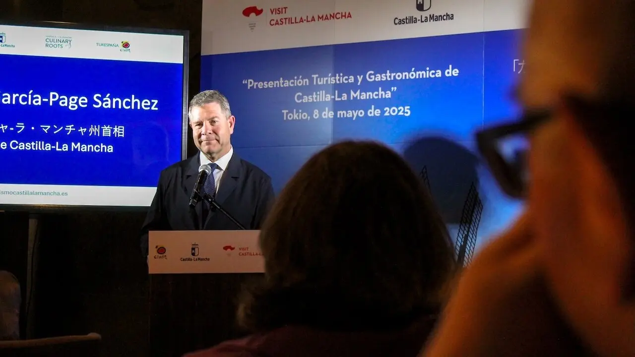 El jefe del Gobierno autonómico, Emiliano García-Page, ha presidido en el restaurante TextuRa de Tokio (Japón) el acto de presentación de Castilla-La Mancha como destino turístico y gastronómico