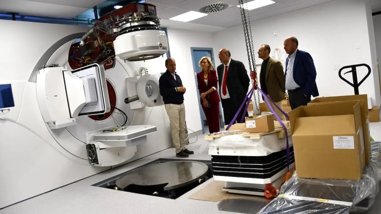 El nuevo Hospital Universitario de Cuenca instala la última tecnología en radioterapia para oncología