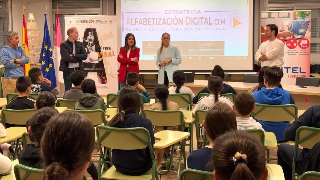 Cerca de 3.700 alumnos participan en 80 talleres de ciberseguridad en Castilla-La Mancha