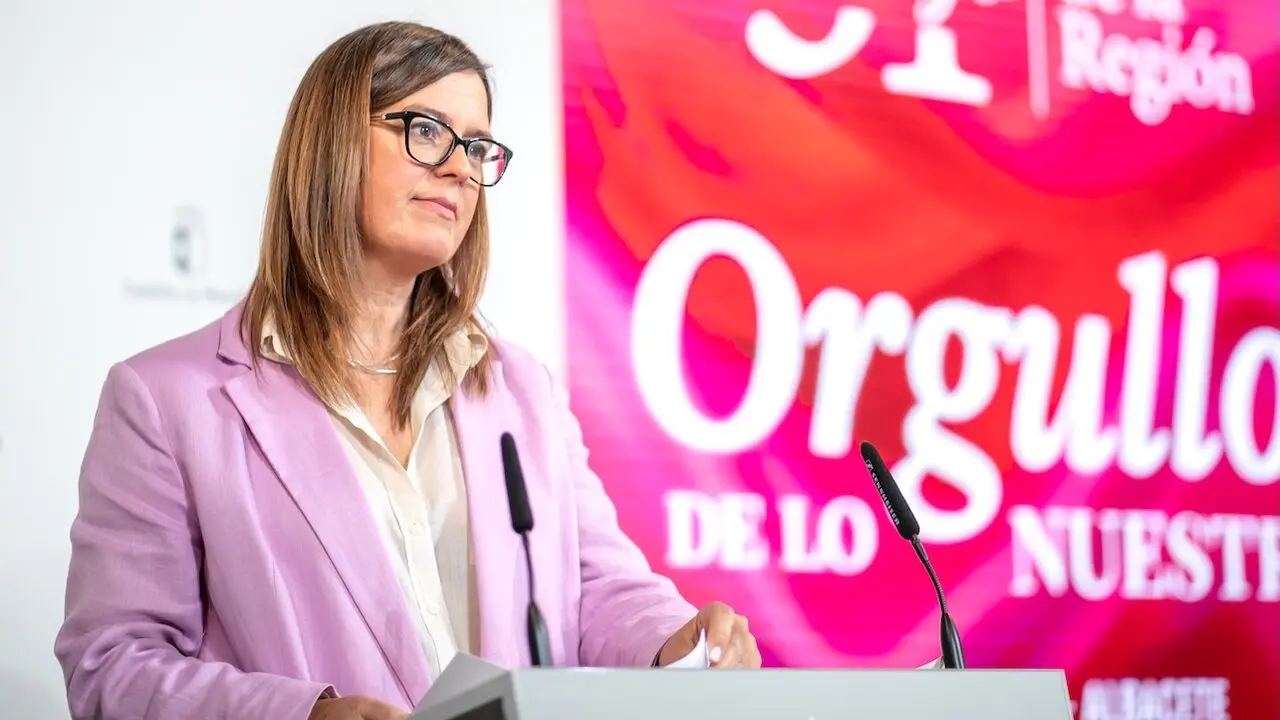 La consejera portavoz del Gobierno de Castilla-La Mancha, Esther Padilla, ha informado en rueda de prensa de los asuntos del Consejo de Gobierno