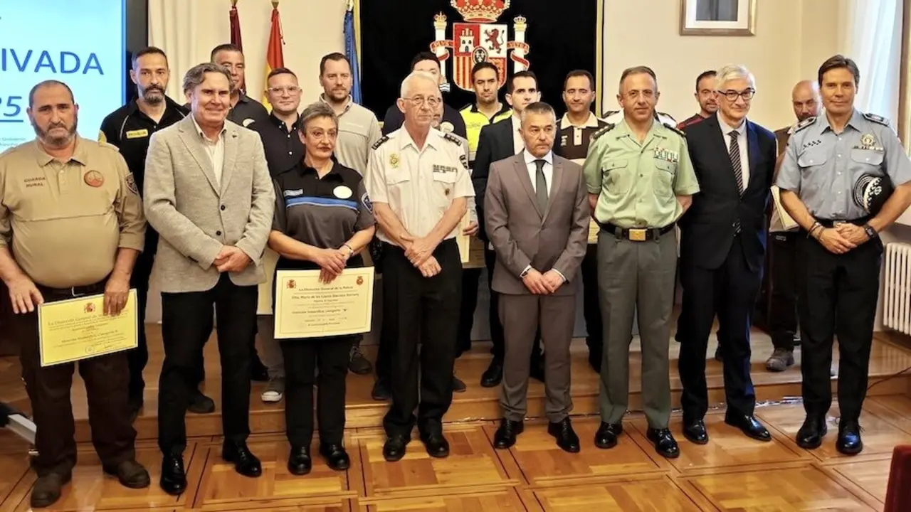 14 vigilantes de seguridad privada distinguidos por su colaboración con las FCSE