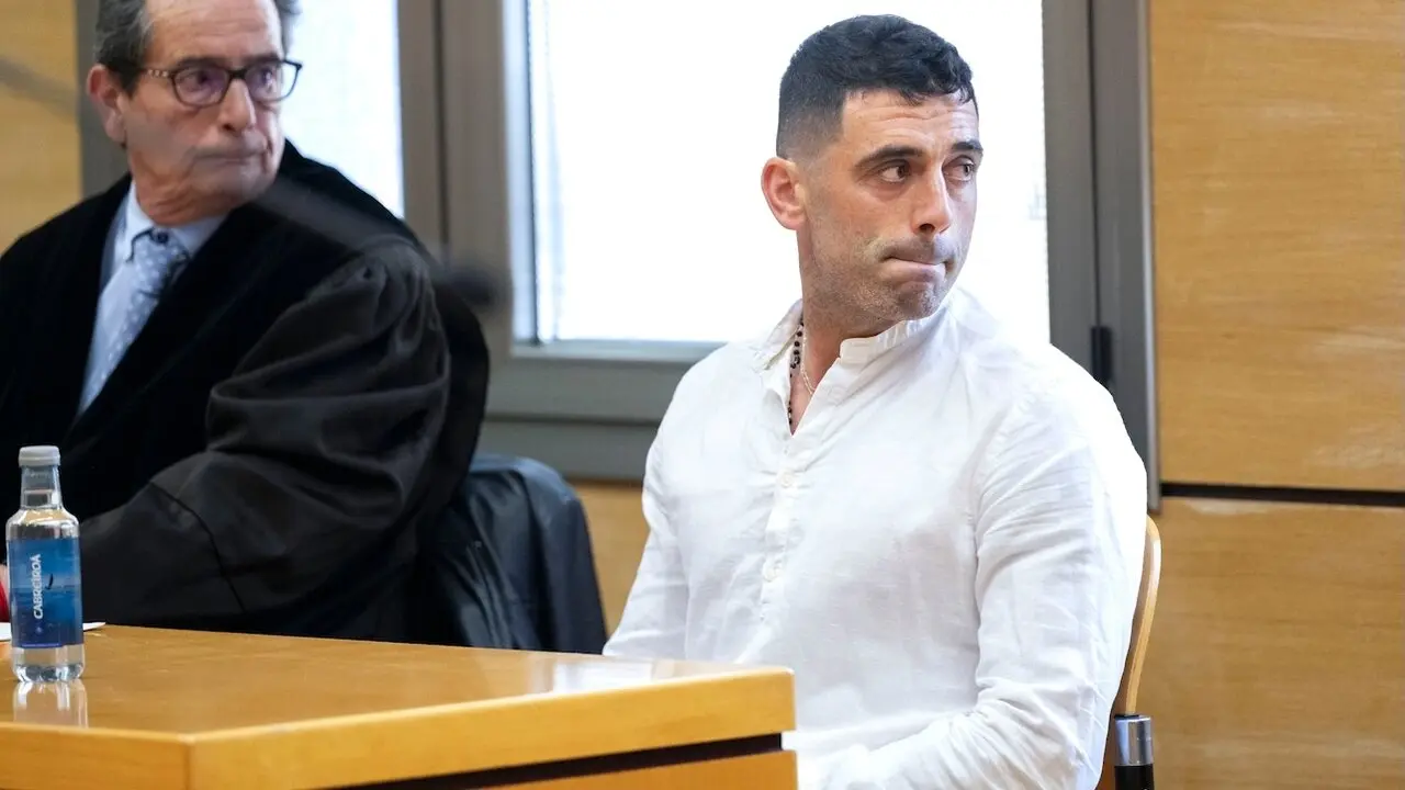 La sección Segunda de la Audiencia Provincial de Ciudad Real juzga con tribunal popular al acusado de asesinar en Piedrabuena (Ciudad Real) en 2023 a su pareja sentimental - EFE/Jesús Monroy