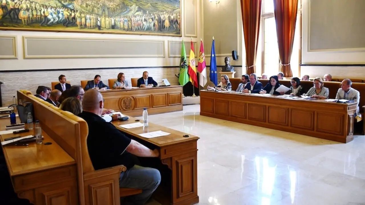 En la imagen un instante del Pleno de la Diputación de Toledo celebrado este viernes en el Palacio Provincial