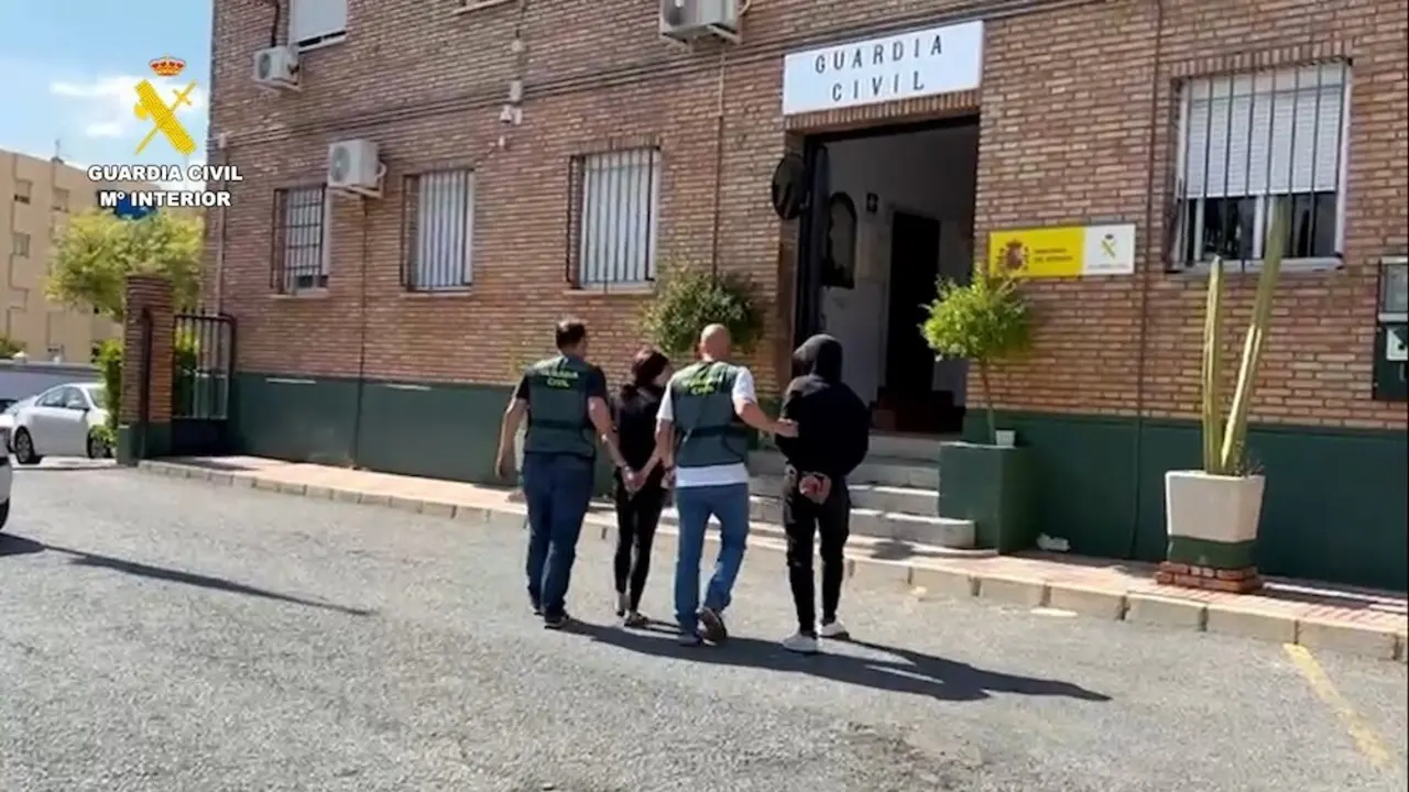 Tres detenidos, dos de ellos en prisión, por robos con violencia por el método 'mataleón'