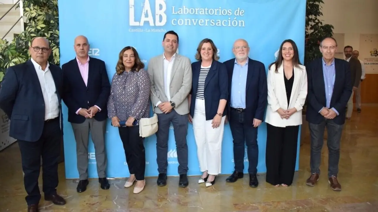 La consejera de Economía, Empresas y Empleo, Patricia Franco, ha participado en los Laboratorios de Conversación de la Cadena SER