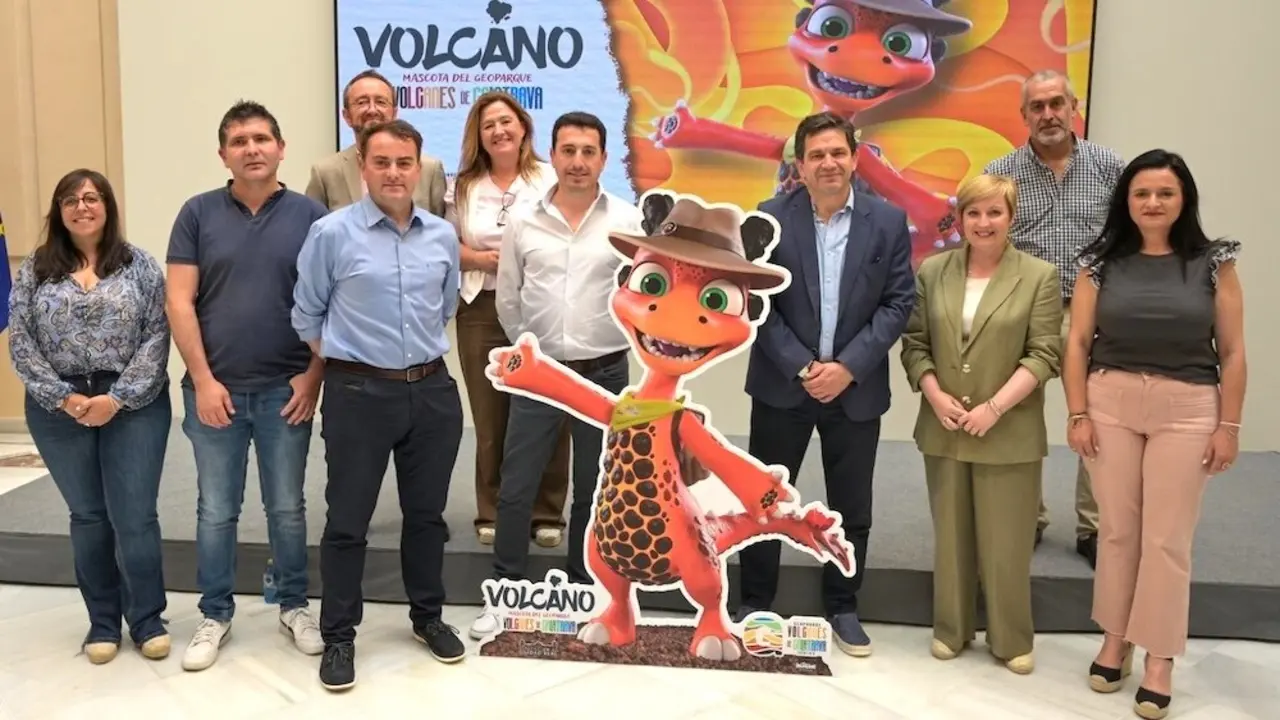 El Geoparque Volcanes de Calatrava presenta a su mascota, llamada 'Volcano'