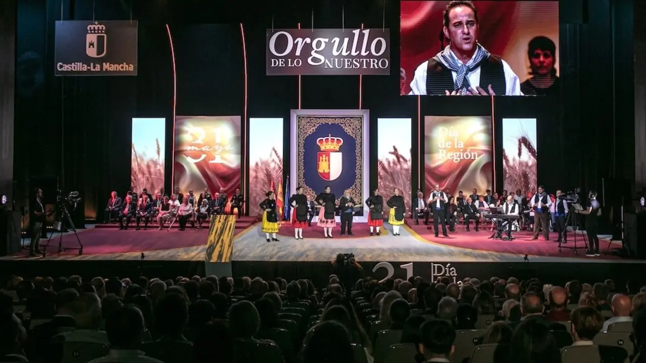 El Palacio de Congresos de Albacete ha acogido este año 2025 el acto institucional del Día de Castilla-La Mancha