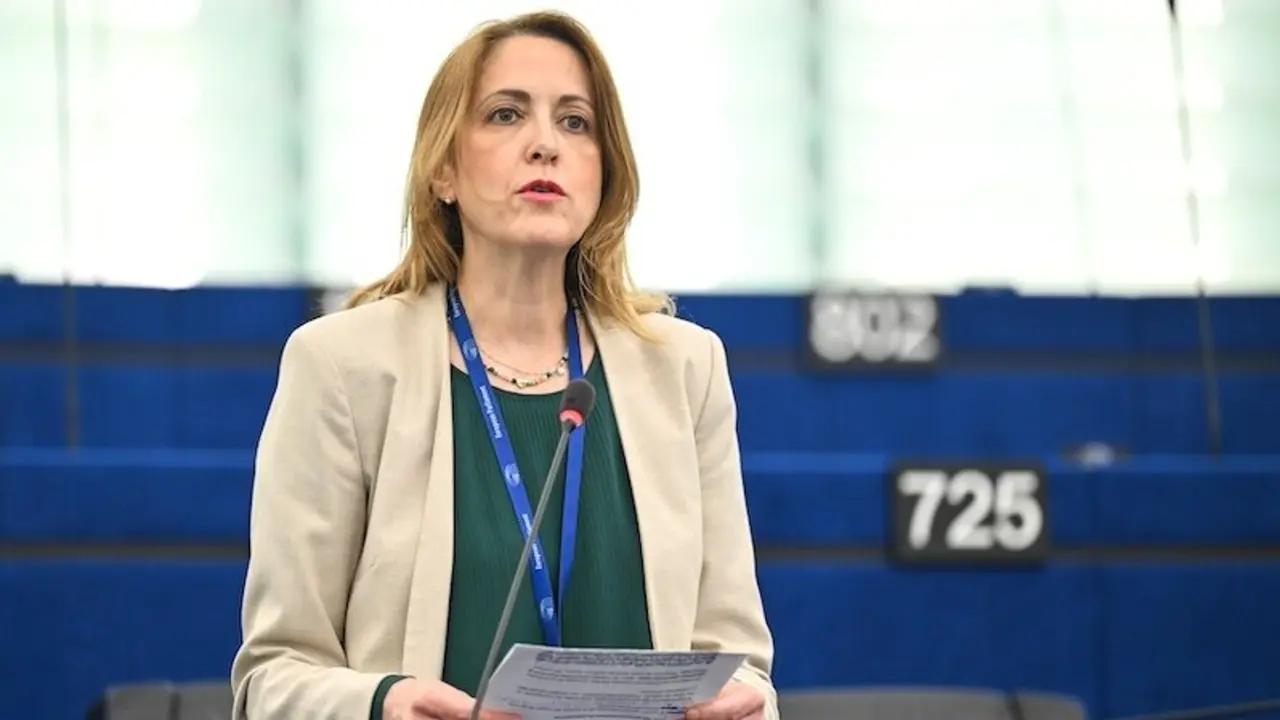 La eurodiputada socialista Cristina Maestre exige reglas claras para reforzar la posición de los agricultores en la cadena de valor