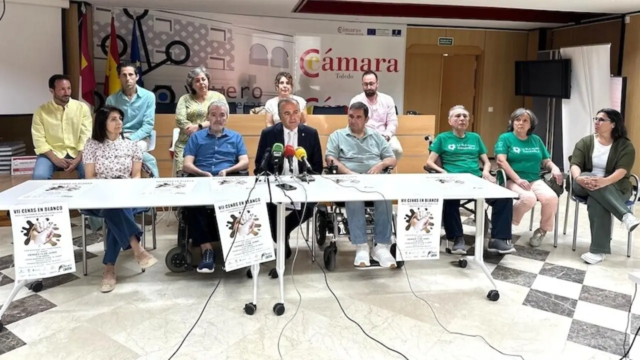 Talavera de la Reina (Toledo) celebra las VII Cenas en Blanco y recauda fondos para investigar sobre la ELA