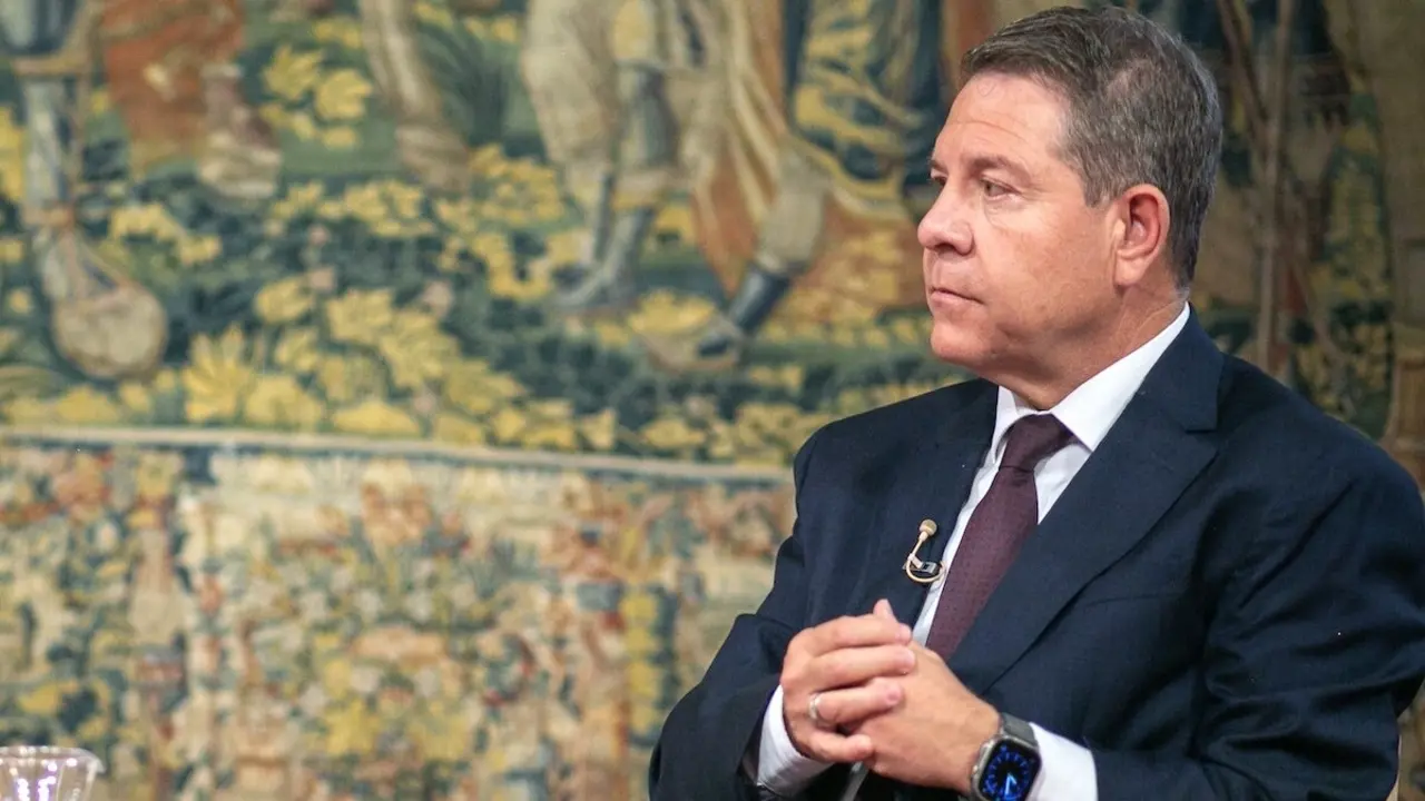 El presidente de Castilla-La Mancha, Emiliano García-Page, ha protagonizado, en Toledo, una entrevista de ´65ymás, el diario de las personas mayores´