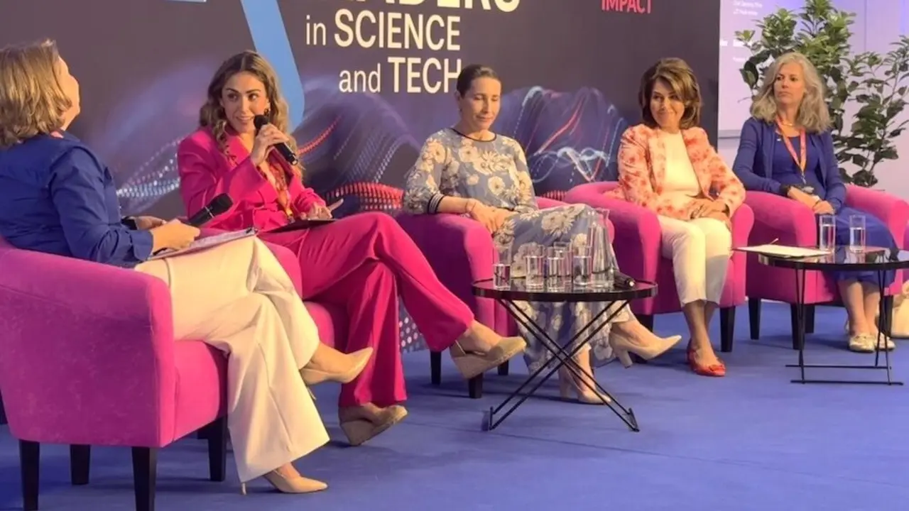 La directora general de Infraestructuras de las Telecomunicaciones y Ciberseguridad, Lola Higuera, durante su participación en la primera Cumbre Europea de Mujeres Líderes en Ciencia y Tecnología, que se ha celebrado en Varsovia (Polonia)