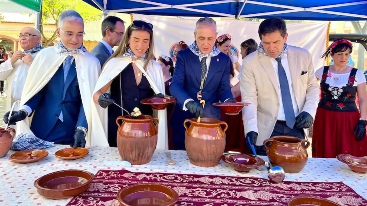 Marta Francés y Luis Fernando López, Dama y Caballero del Santo Voto de Puertollano (Ciudad Real)