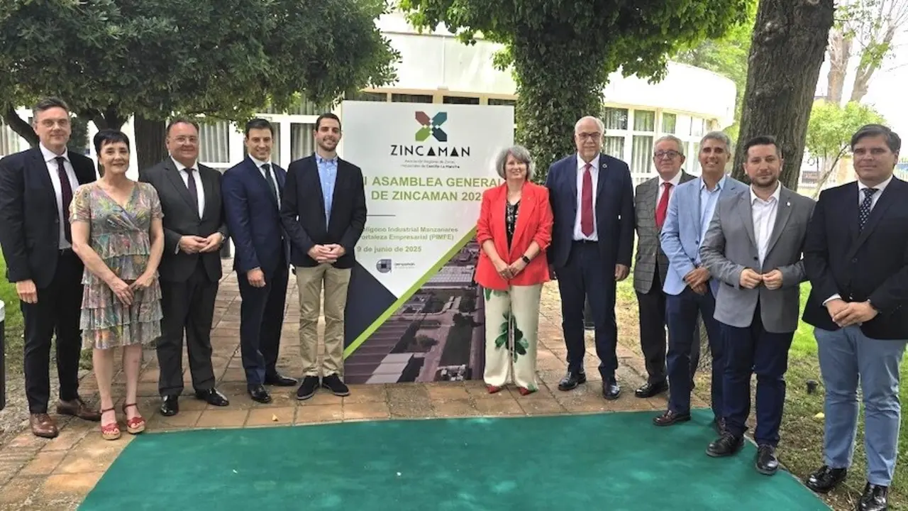 La consejera de Desarrollo Sostenible, Mercedes Gómez, ha clausurado en Manzanares (Ciudad Real) de la VI Asamblea anual de Zincaman