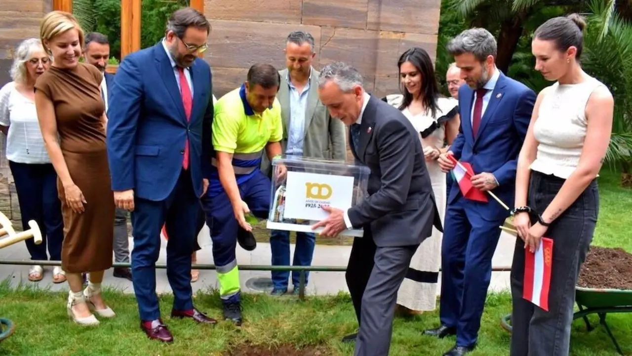 Partidos, instituciones y empresas celebran centenario de Puertollano como ciudad conjurándose por su futuro industrial