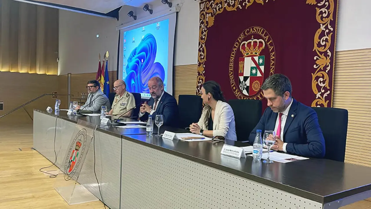 La UCLM organiza unas jornadas pioneras sobre fisioterapia y Fuerzas Armadas
