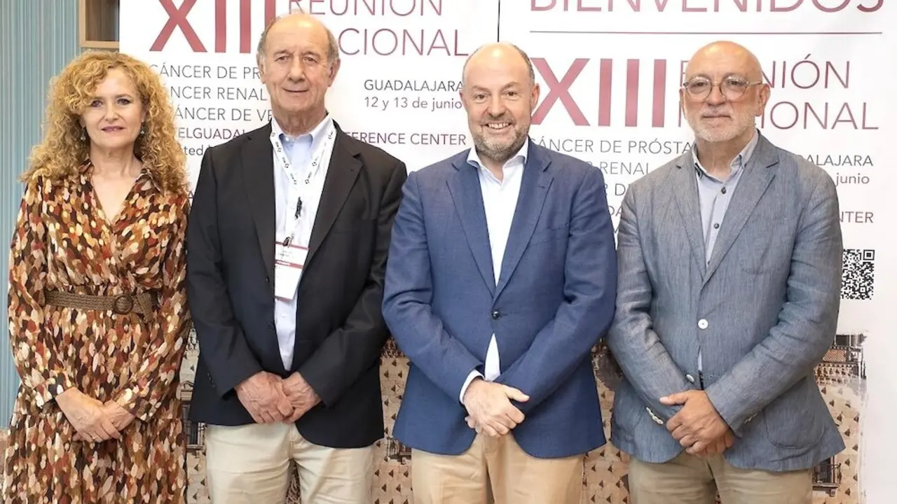 El director gerente del Sescam, Alberto Jara, ha inaugurado en Guadalajara la XIII Reunión Nacional de Avances en el Tratamiento del Cáncer de Próstata, Vejiga y Riñón