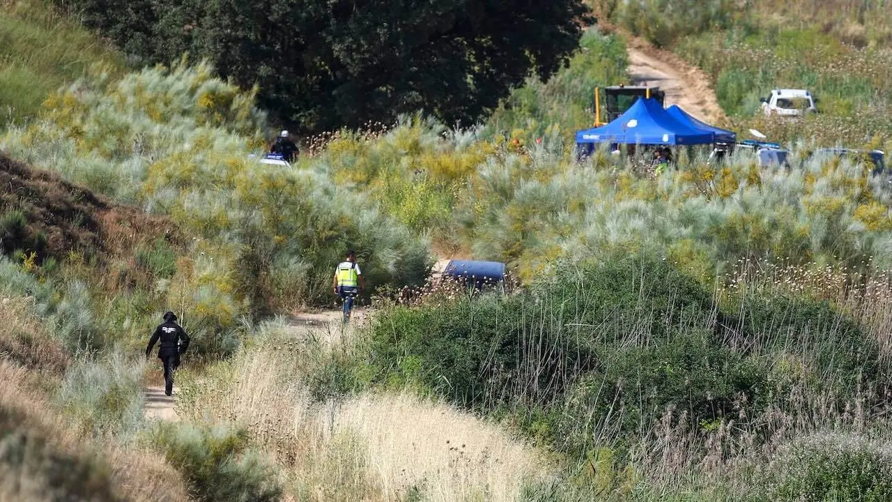 Medio centenar de policías y drones buscan en Carranque (Toledo) los restos de Heidi Paz, la víctima de César Román, el Rey del Cachopo - EFE/Ismael Herrero