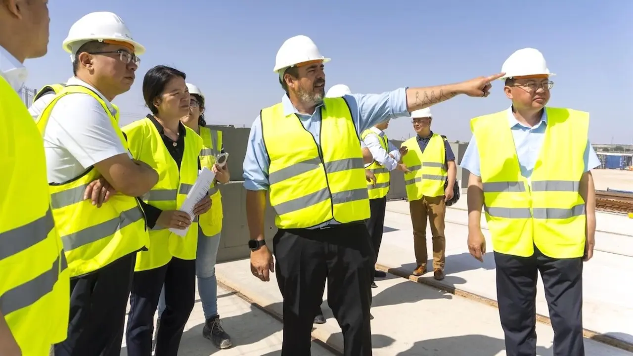 Autoridades chinas se interesan por la Ciudad del Transporte de Guadalajara