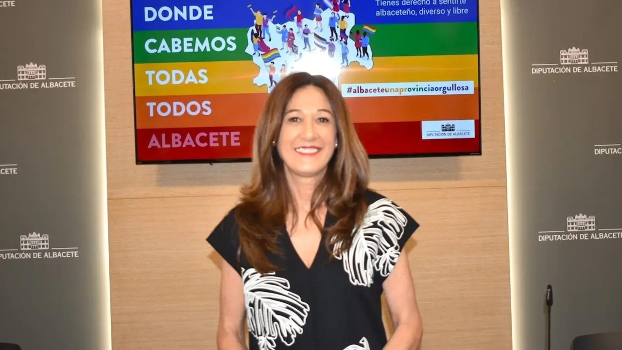 La diputada provincial de Igualdad, Pilar Callado, ha presentado este martes la programación e iniciativas para conmemorar el Día del Orgullo LGTBI