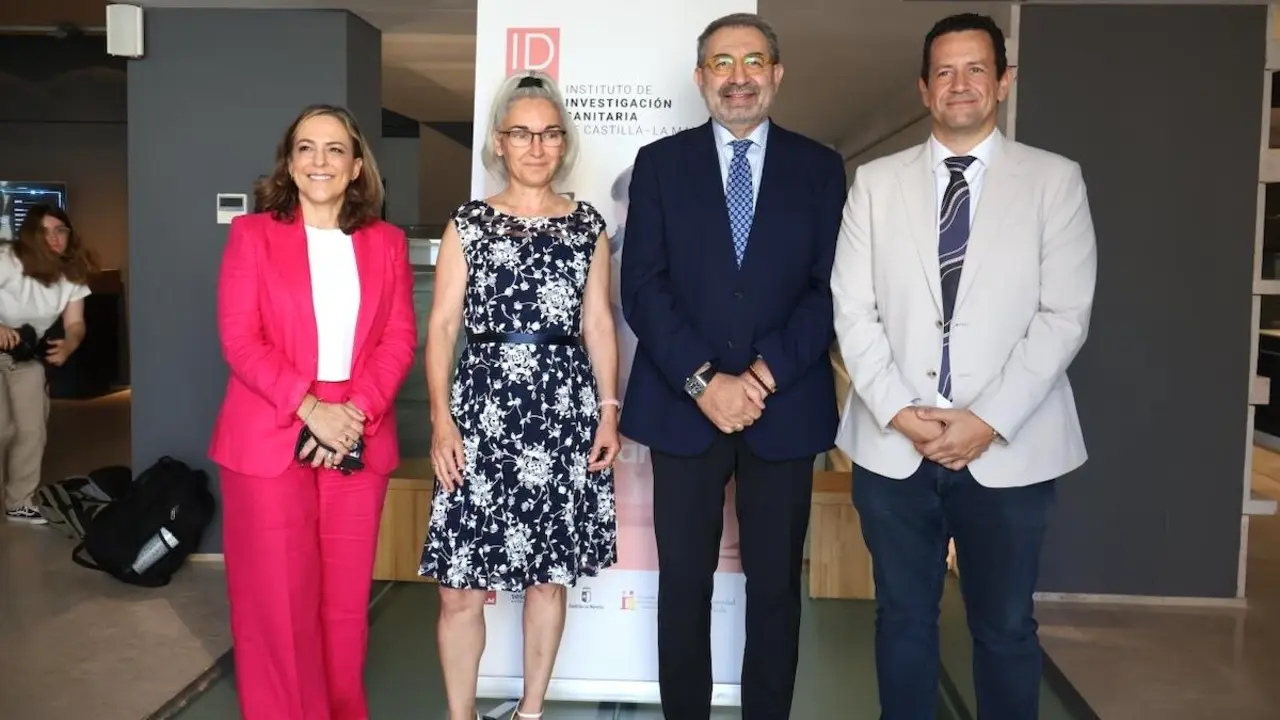 El consejero de Sanidad de Castilla-La Mancha, Jesús Fernández Sanz, ha participado en la jornada de innovación I+DEAR celebrada en Cuenca