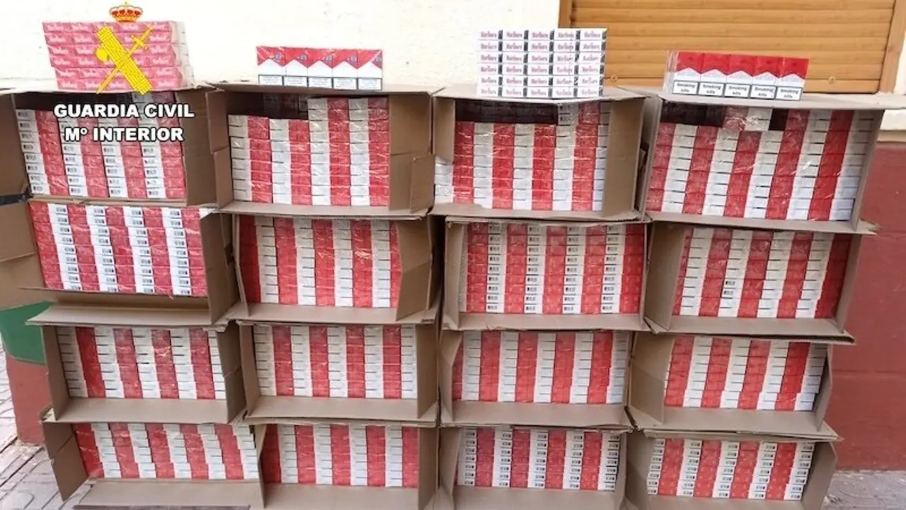 Detenido en Albacete con 200.000 cigarrillos de contrabando en su furgoneta