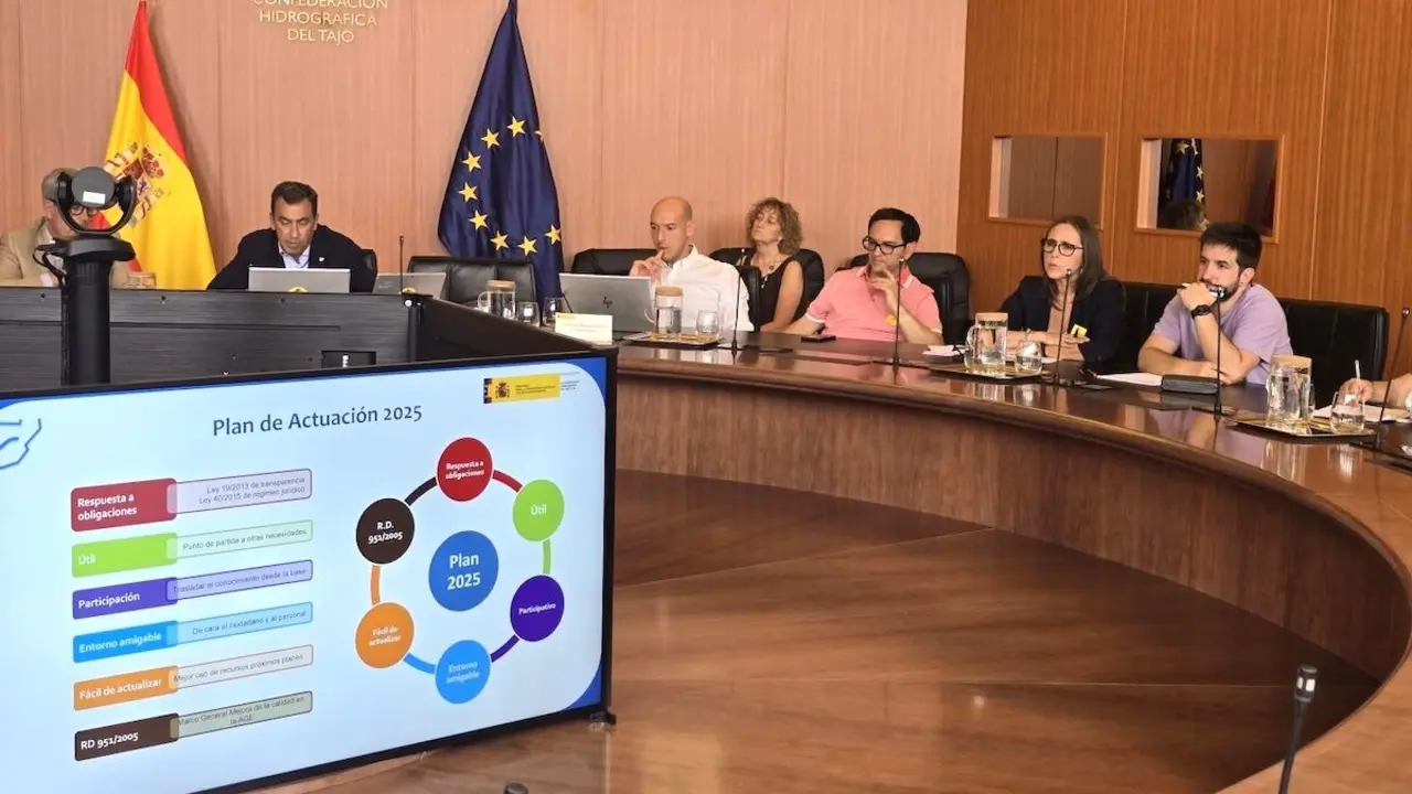 La directora de la Agencia del Agua de Castilla-La Mancha, Montserrat Muro, en la reunión de la Junta de Gobierno de la Confederación Hidrográfica del Tajo (CHT)