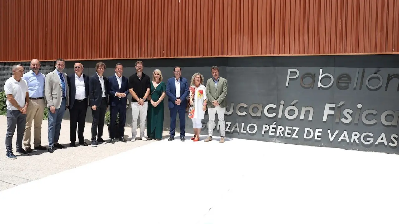 Toledo dedica el pabellón de la Escuela de Gimnasia al portero Gonzalo Pérez de Vargas