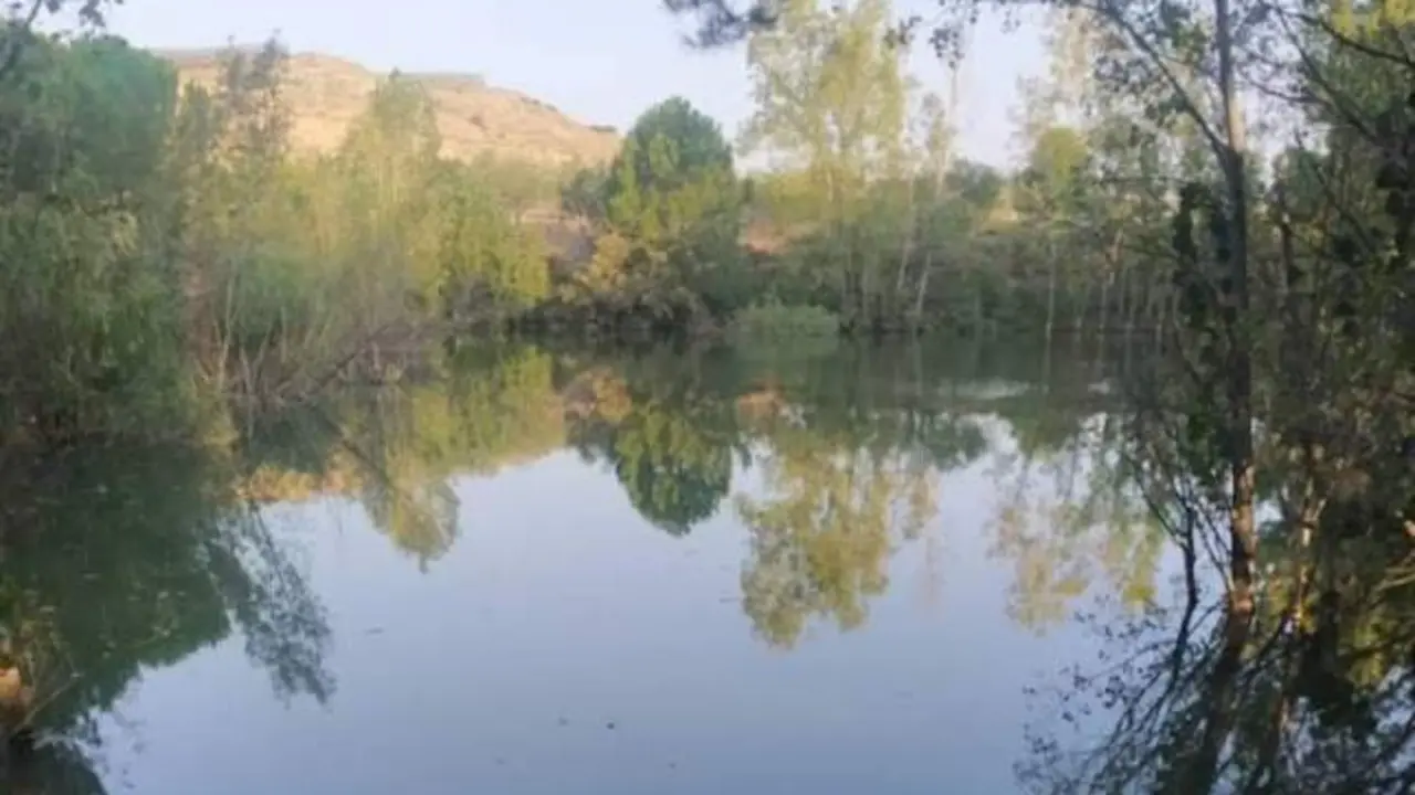 Muere un joven de 20 años en extrañas circunstancias cuando se bañaba en un río