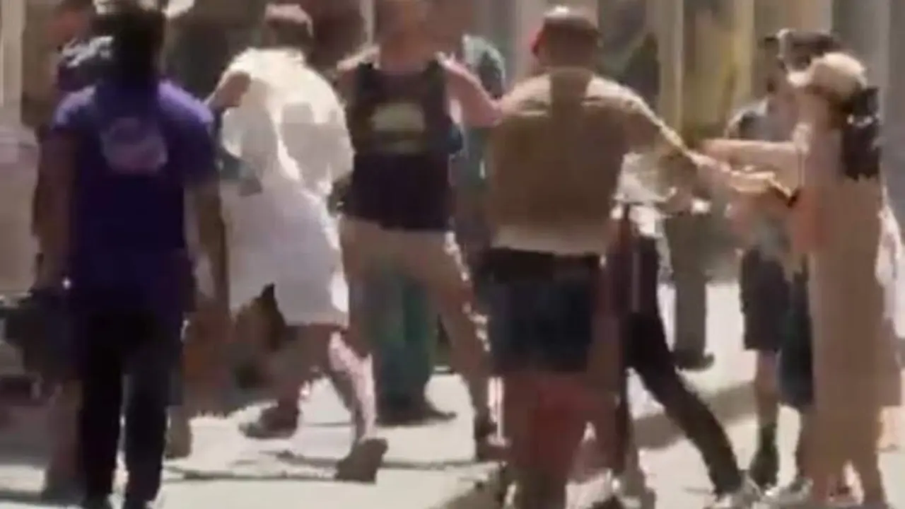 VIDEO. Violento robo a plena luz del día: los vecinos dicen basta y los intentan detener