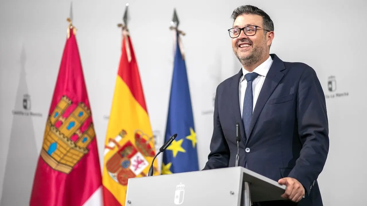 El consejero de Educación, Cultura y Deportes de Castilla-La Mancha, Amador Pastor, ha informado en rueda de prensa de los asuntos de su departamento abordados en el Consejo de Gobierno