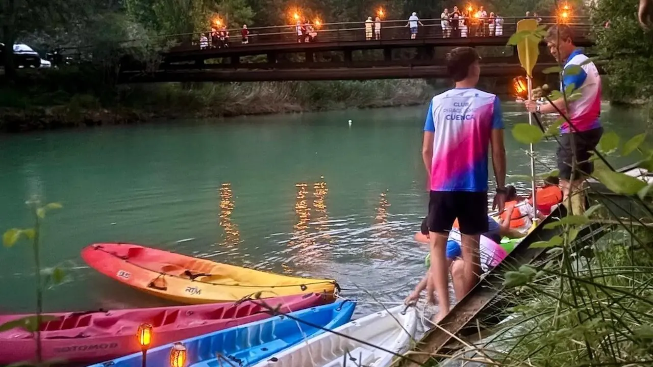 El club de piragüismo de Cuenca cita a los conquenses para las noches veraniegas