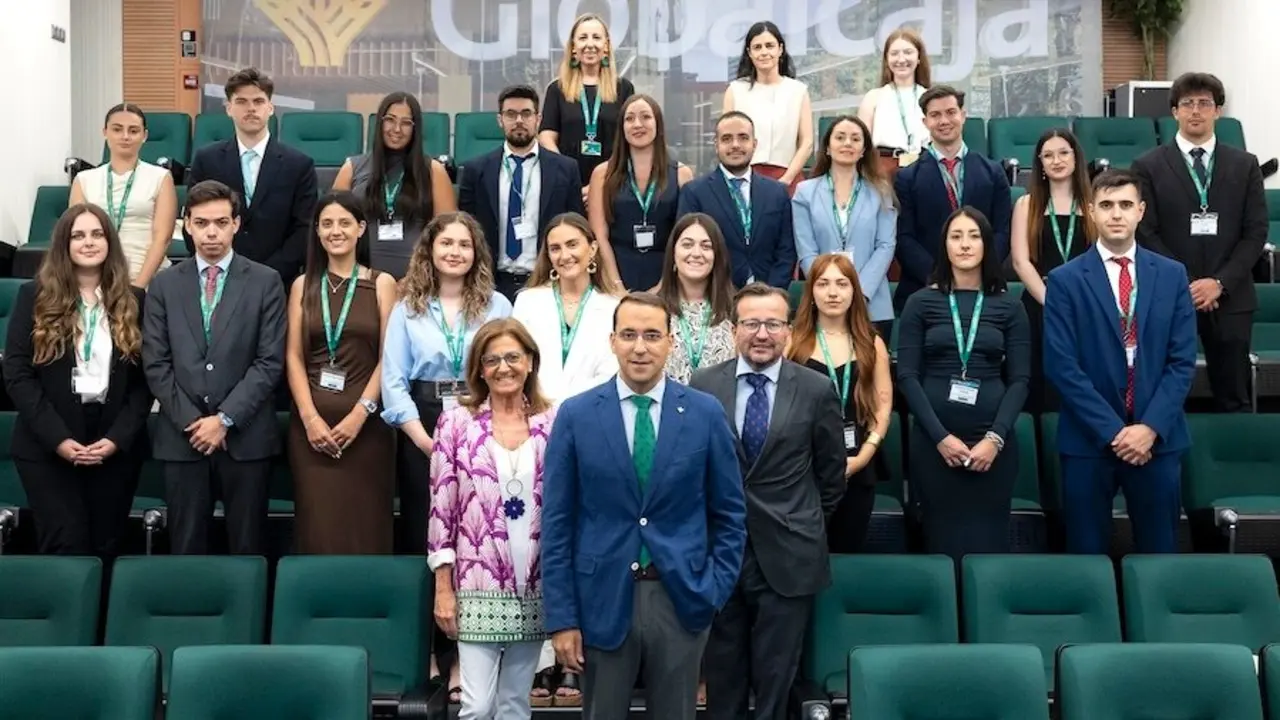 Globalcaja inicia la séptima edición de Globaltalent con la incorporación de 21 jóvenes