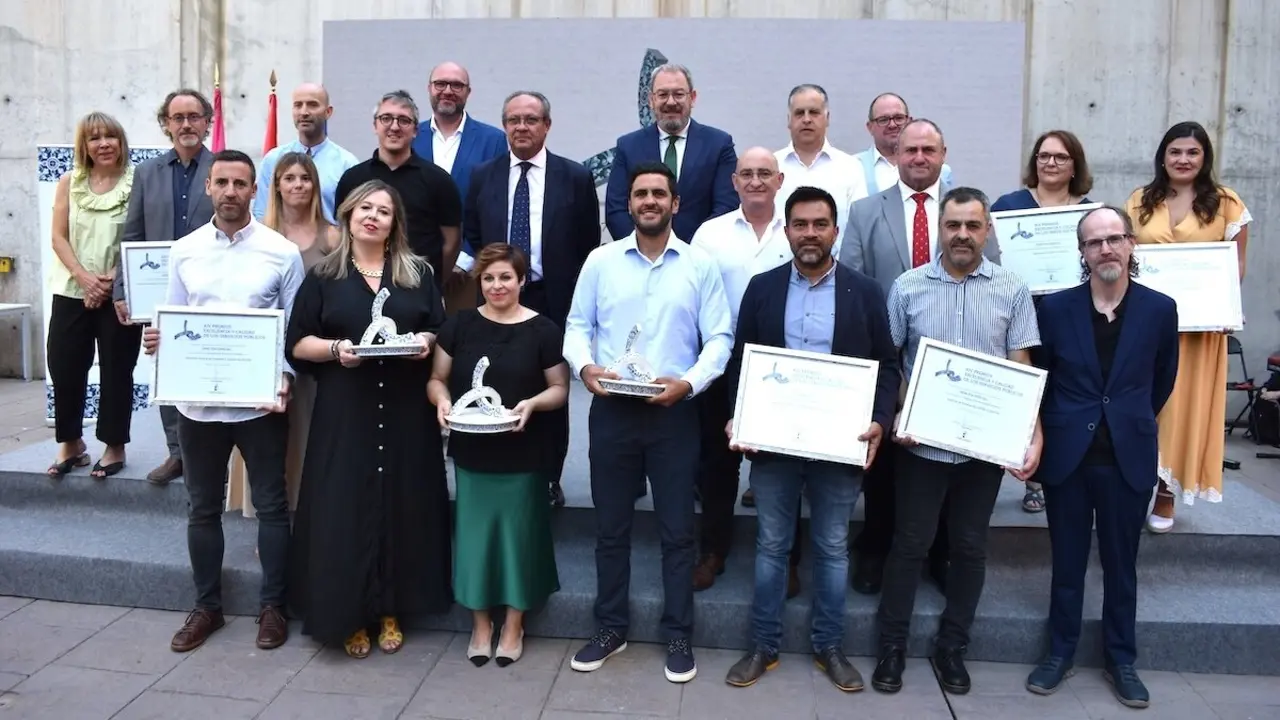 El consejero de Hacienda, Administraciones Públicas y Transformación Digital, Juan Alfonso Ruiz Molina, ha entregado, en Toledo, los XIV Premios a la Excelencia y Calidad en la Prestación de los Servicios Públicos en Castilla-La Mancha