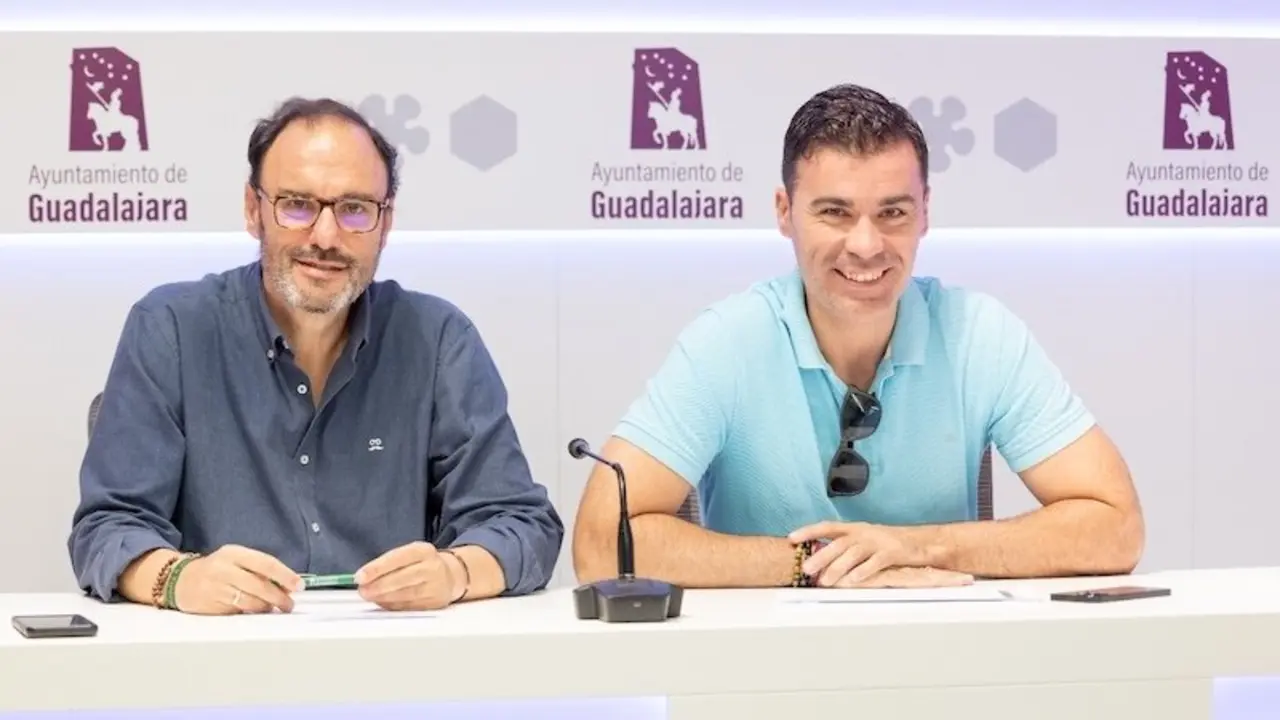Los concejales Roberto Narro y David García, han realizado balance en rueda de prensa de los Consejos de Barrio