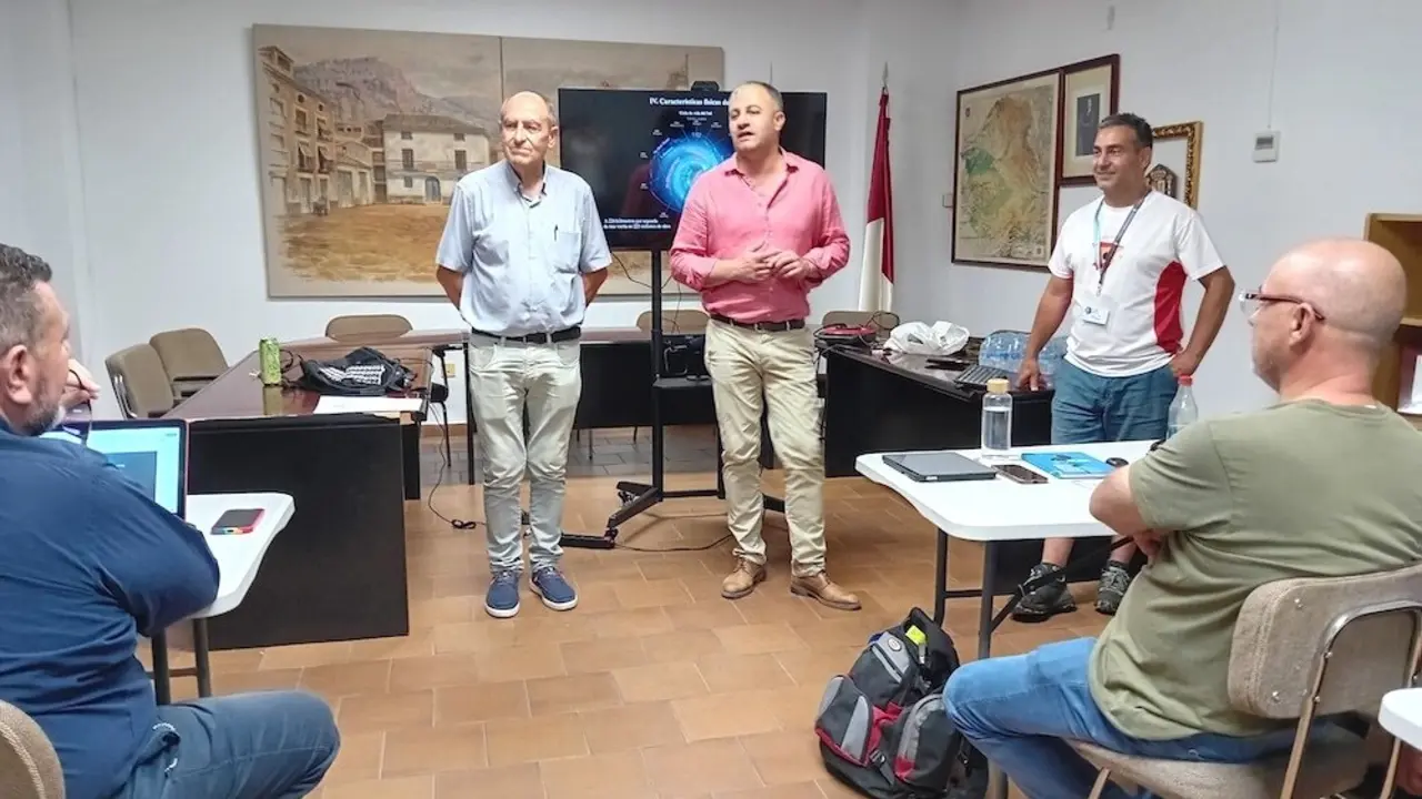 Más de 20 monitores se forman en astroturismo en Nerpio (Albacete) de la mano de la Junta