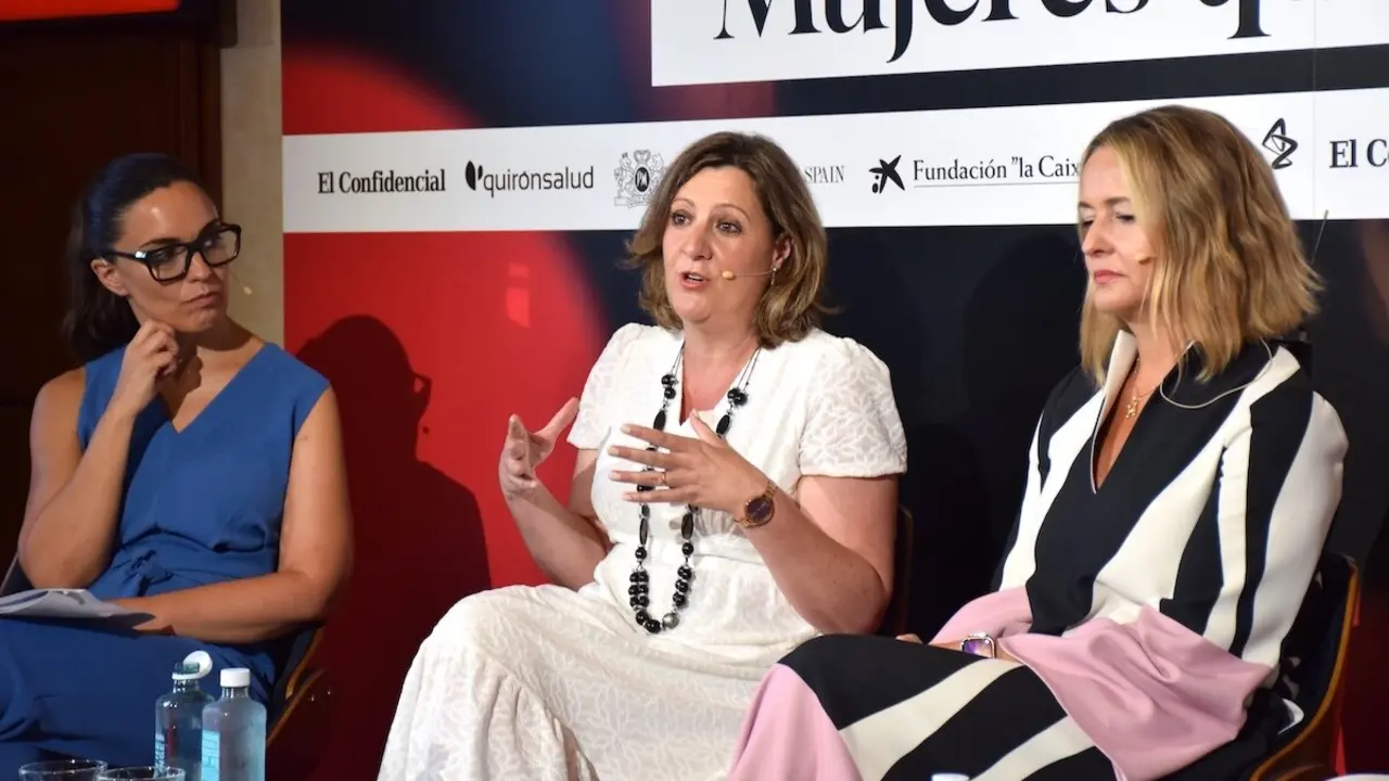 La consejera de Economía, Empresas y Empleo, Patricia Franco, ha participado, en el Teatro Real de Madrid, en la mesa redonda ‘Ellas cambian las reglas: innovando en clave femenina’ en el marco del Encuentro ‘Mujeres que Inspiran"