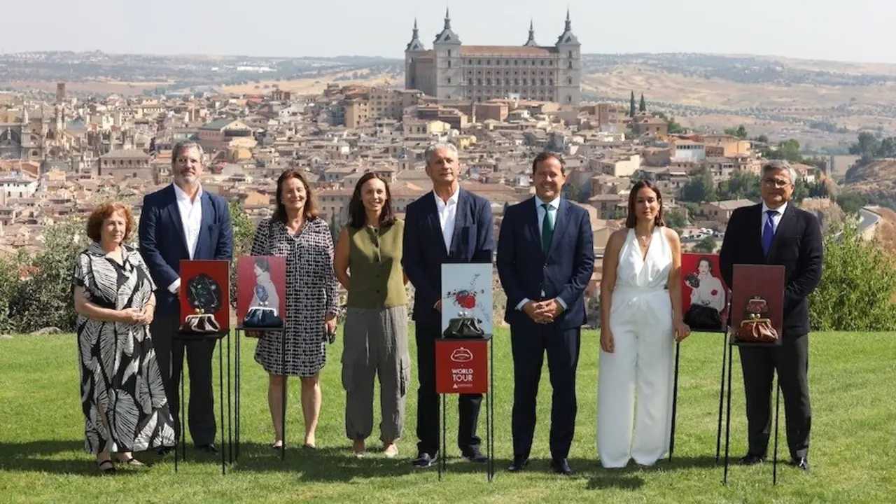 El damasquinado toledano, protagonistas del nuevo bolso Pasticcino de Max Mara